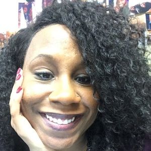 Meet your Posher, Lashawnda